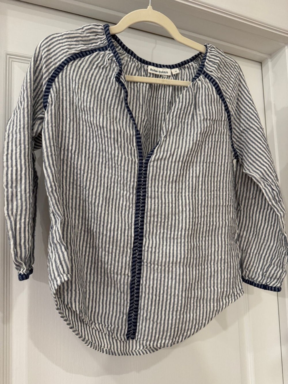 Roller Rabbit Long Sleeve Blue And White Striped Blouse Size XS B13
